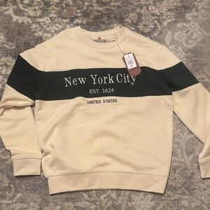 Men’s Cream and Black New York City Sweater Size Medium NWT